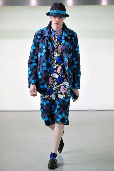 Look 26